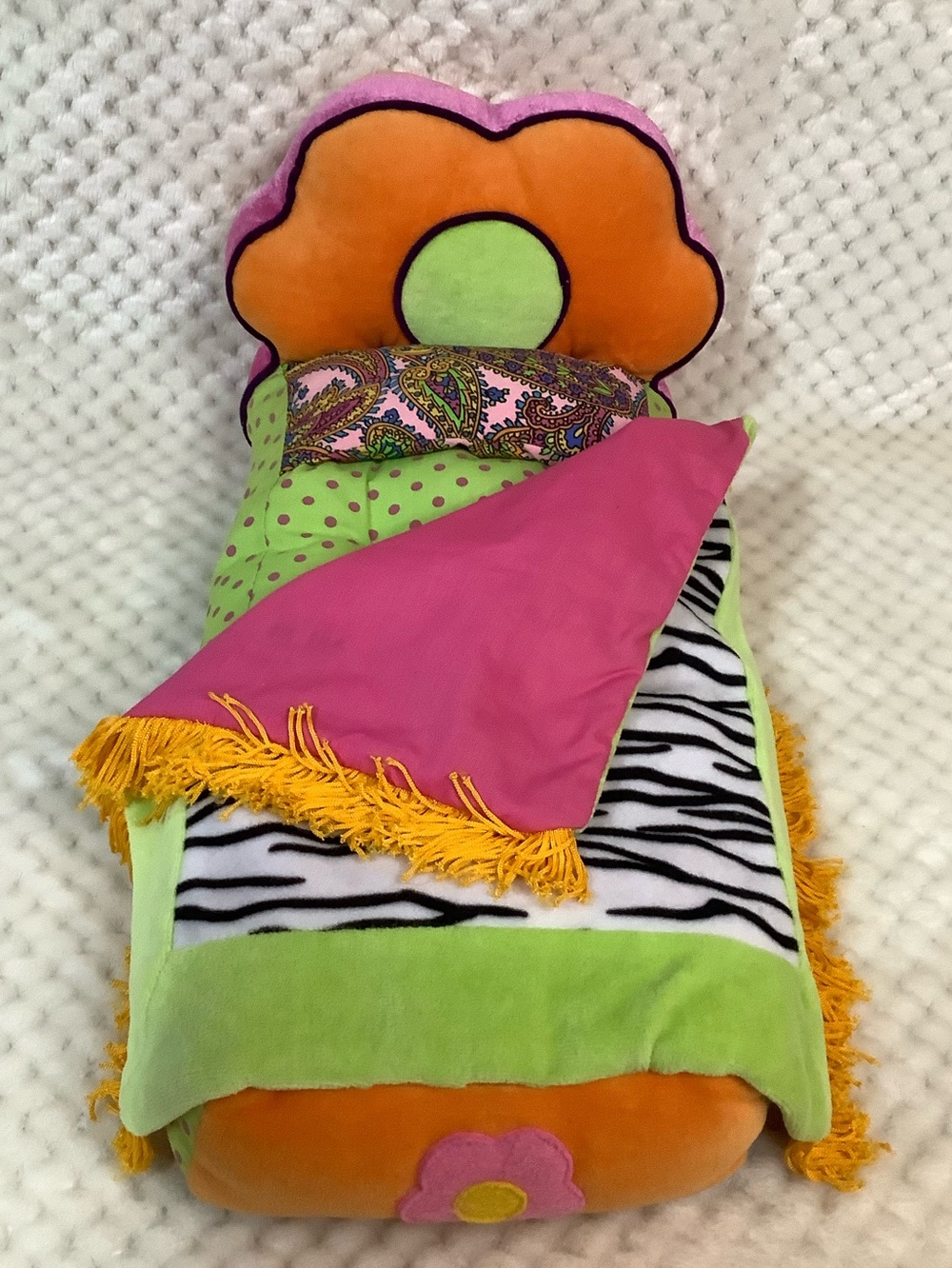 Groovy Girls Plush Flower Power Zebra Bed Manhattan Toy Doll Furniture